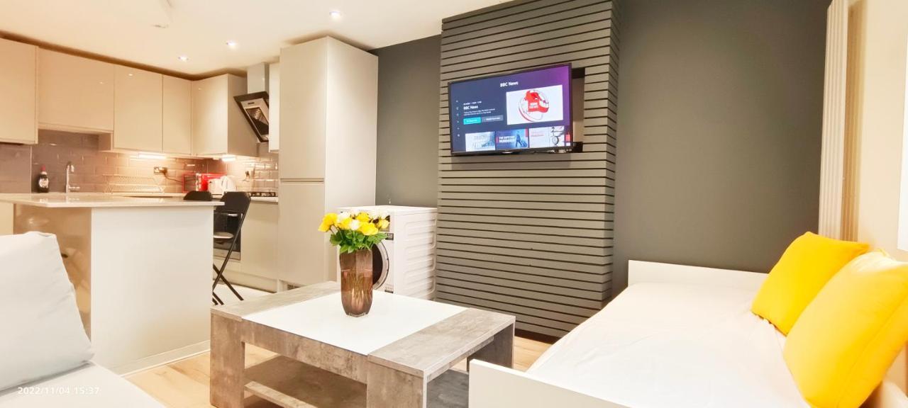 First Floor Flat 1 Northwood Διαμέρισμα Λονδίνο Εξωτερικό φωτογραφία