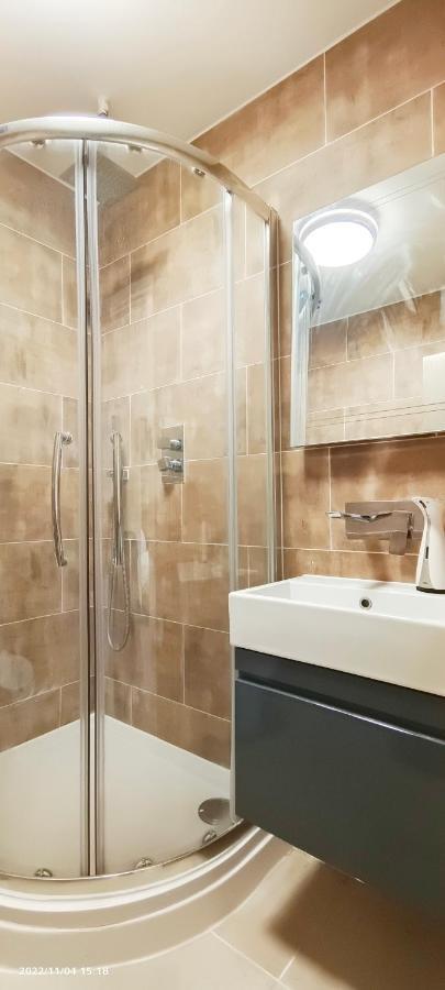 First Floor Flat 1 Northwood Διαμέρισμα Λονδίνο Εξωτερικό φωτογραφία
